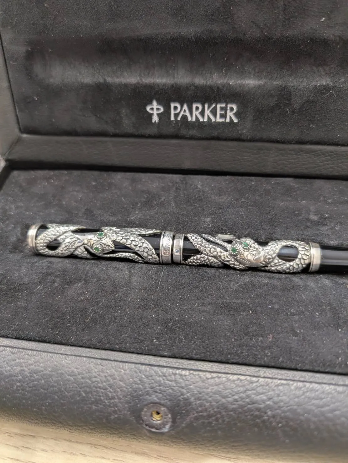 パーカースネーク万年筆を高価買取